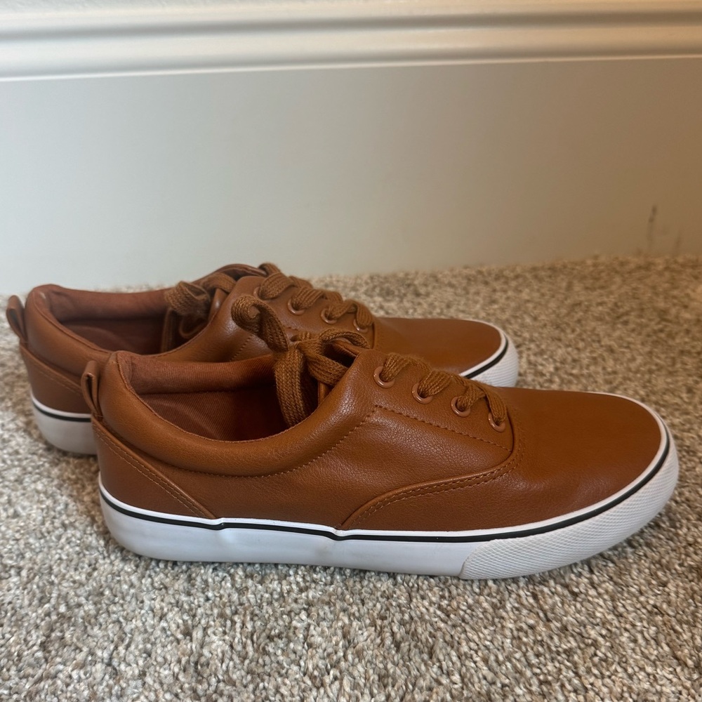 Art Class Boys Brown Casual Sneakers Size 4 – Like New